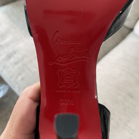 Heels - Picture 5 of 5